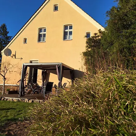 Lägenhet Alte Schule Fruehstueck Optional Buchbar Bad Muskau